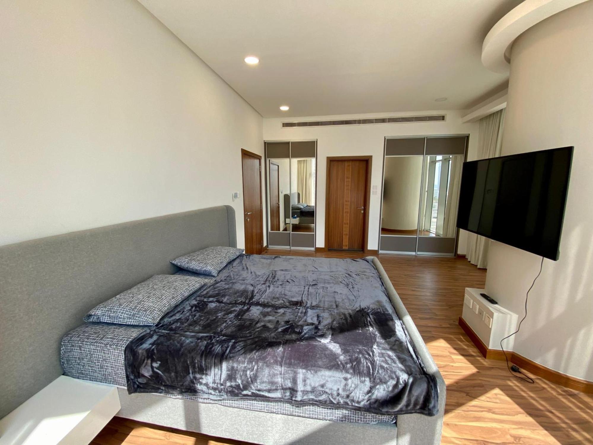 Seef Serenity - Sea & Views
